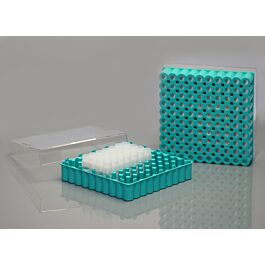 2D 2.0 mL Cryogenic Vial, Self-Standing, Internal Thread, Sterile, 10*10 Racked,1 Rack/Pk — NEST Cat. No. 607152-PK